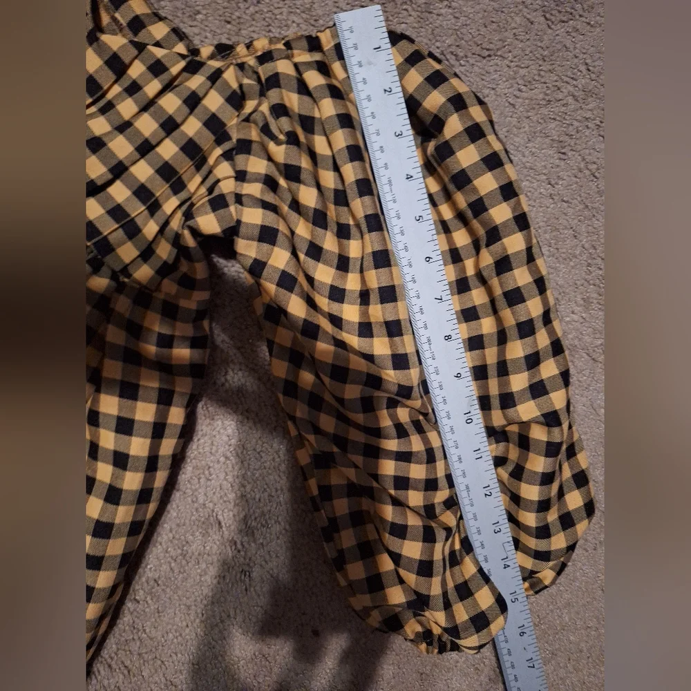 Nasty Gal Black and Tan And Orange Blend  Checkered Puff Sleeve Crop Top